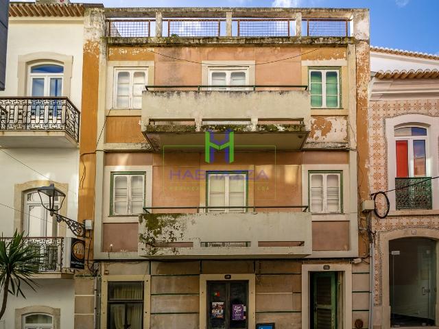 Prédio venda em Bairro Operário, Lagos