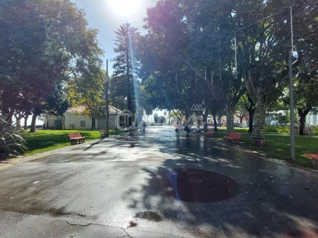 Prédio venda em Núcleo Urbano Histórico de Paço de Arcos, Oeiras