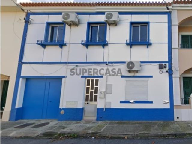 Armazém venda em Almeirim