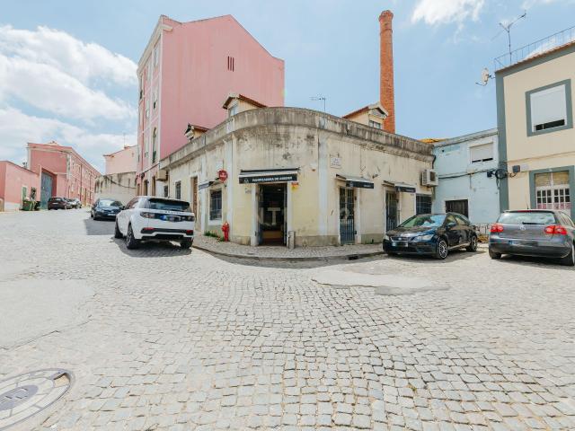 Loja venda em Bairro dos Alfinetes, Lisboa