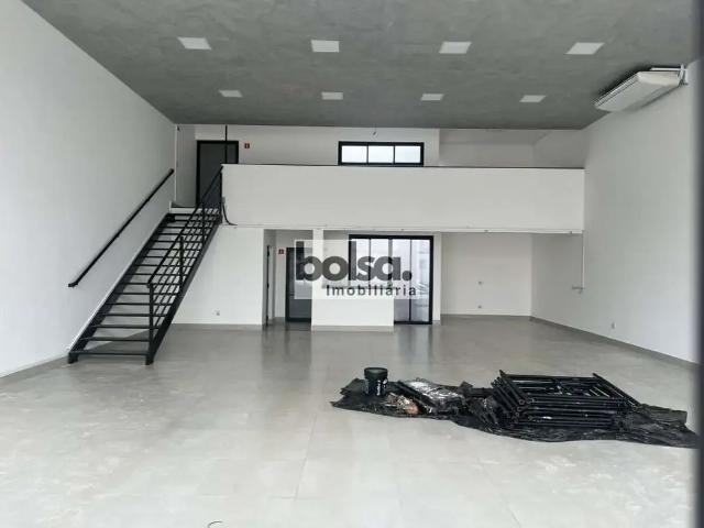 Condominio aluguel em Região Imediata de Bauru, Bauru