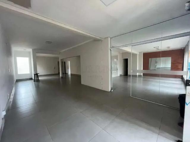 Condominio aluguel em Região Imediata de Bauru, Bauru