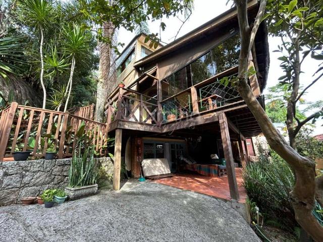 Condominio aluguel em Lagoa da Conceição, Florianópolis