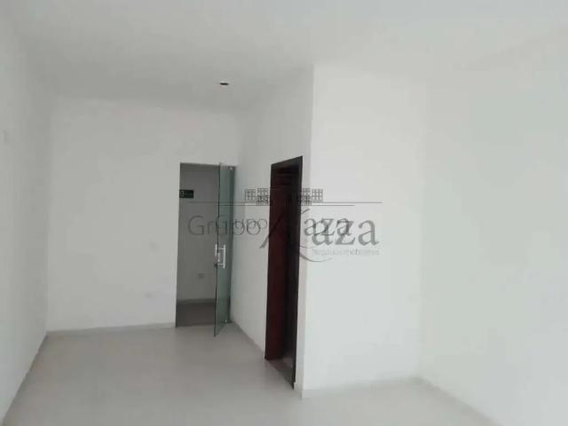 Condominio aluguel em Região Imediata de São José dos Campos, Região Metropolitana do Vale do Paraíba e Litoral Norte
