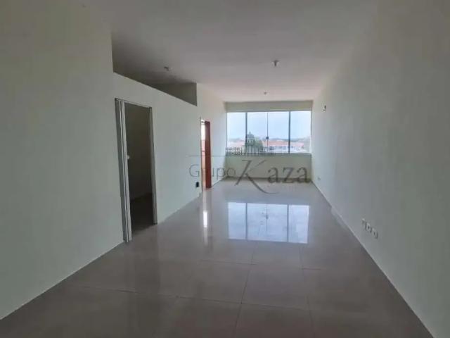 Condominio aluguel em Região Imediata de São José dos Campos, Região Metropolitana do Vale do Paraíba e Litoral Norte