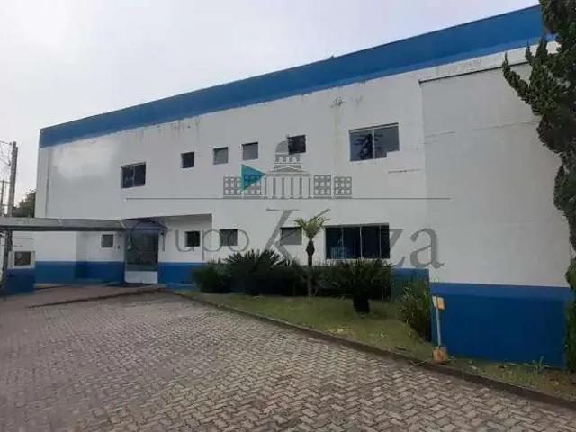 Condominio aluguel em Região Imediata de São José dos Campos, Região Metropolitana do Vale do Paraíba e Litoral Norte