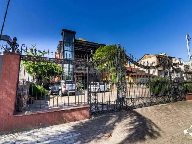 Condominio aluguel em Tristeza, Porto Alegre