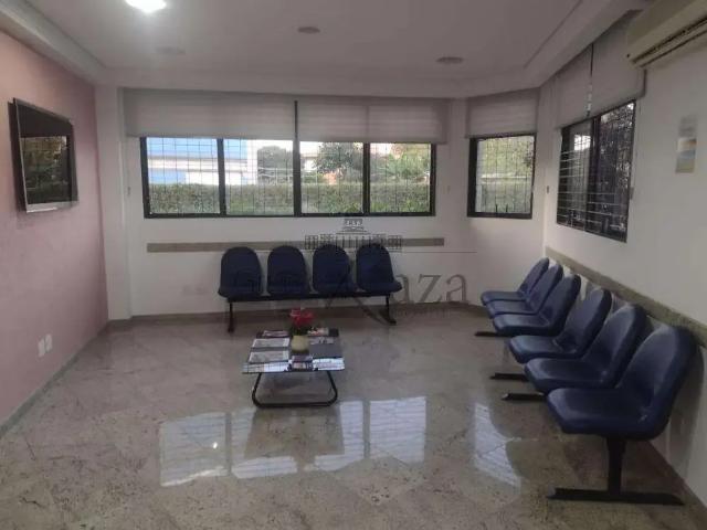 Condominio aluguel em Região Imediata de São José dos Campos, Região Metropolitana do Vale do Paraíba e Litoral Norte