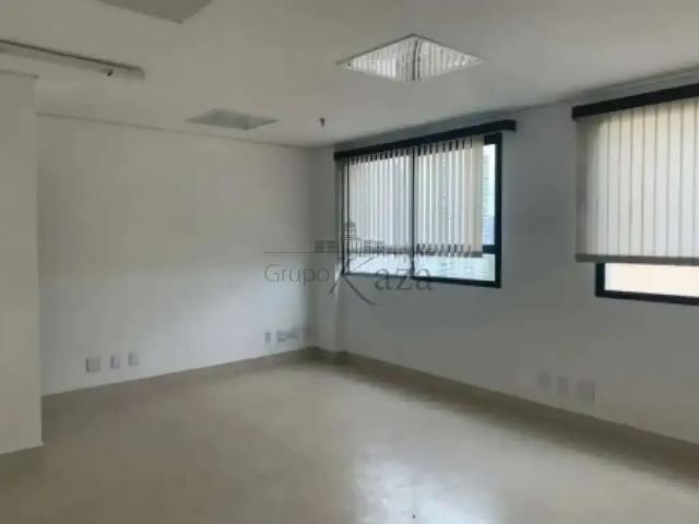 Condominio aluguel em Região Imediata de Araçatuba, Araçatuba