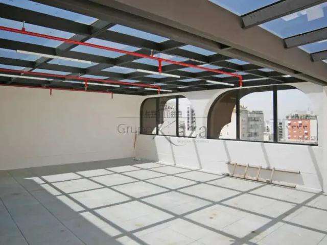 Condominio aluguel em Região Imediata de São Paulo, Região Metropolitana de São Paulo
