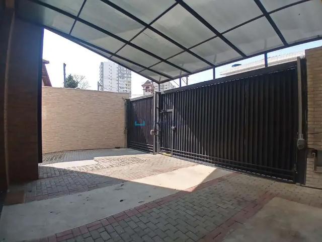Condominio aluguel em Região Imediata de São Paulo, Região Metropolitana de São Paulo