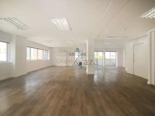 Condominio aluguel em Região Imediata de São Paulo, Região Metropolitana de São Paulo