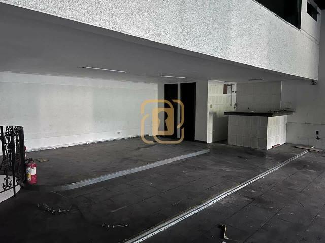 Condominio aluguel em Jardim Líbano, São Paulo