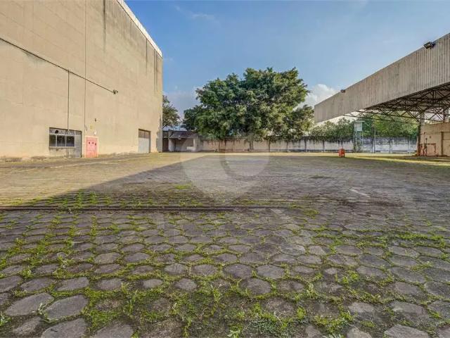 Condominio aluguel em Região Imediata de São Paulo, Região Metropolitana de São Paulo