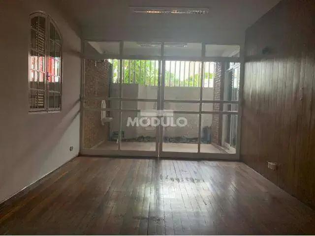 Condominio aluguel em Região Geográfica Imediata de Uberlândia, Oliveira Fortes