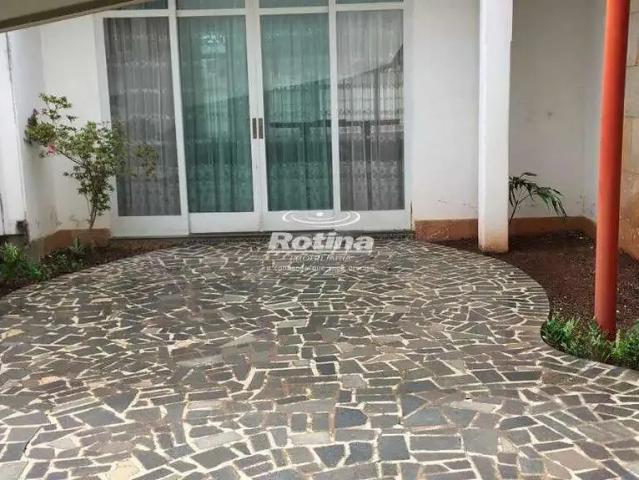 Condominio aluguel em Região Geográfica Imediata de Uberlândia, Oliveira Fortes