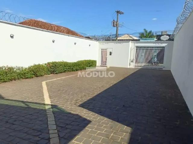 Condominio aluguel em Região Geográfica Imediata de Uberlândia, Oliveira Fortes