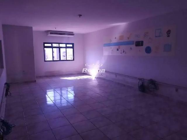 Condominio aluguel em Região Geográfica Imediata de Uberlândia, Oliveira Fortes