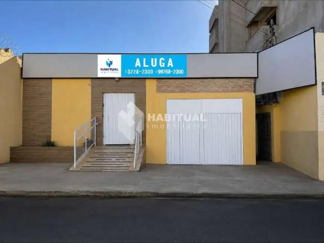 Condominio aluguel em Região Geográfica Imediata de Uberlândia, Oliveira Fortes