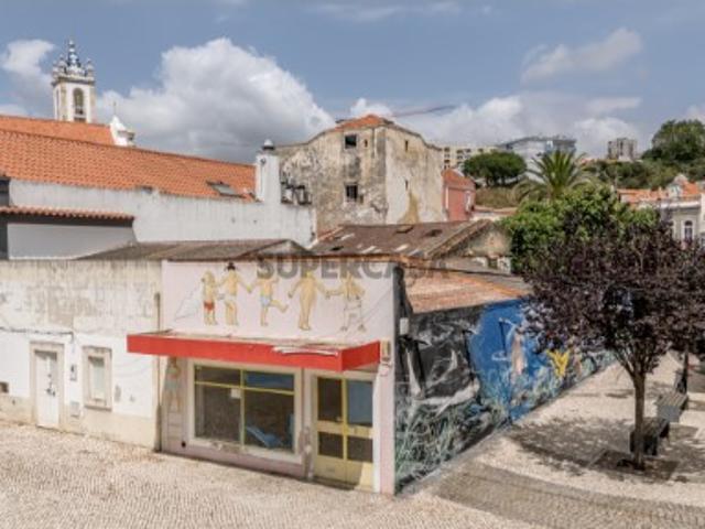 Prédio venda em Setúbal, Troino