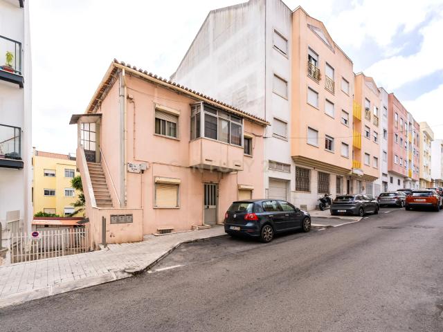 Prédio venda em Encosta do Sol, Amadora