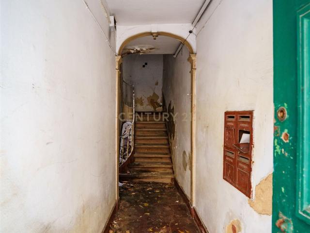 Prédio venda em Santo António, Lisboa