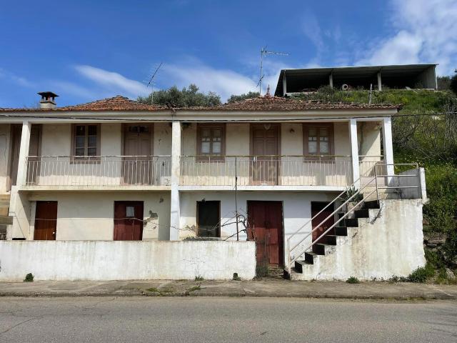 Casa venda em Valbom de Figos, Mirandela