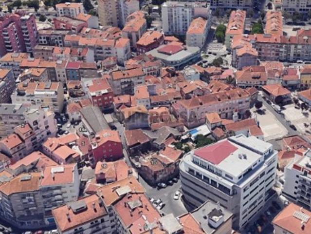 Prédio venda em Santiago Dos Velhos, Lisboa