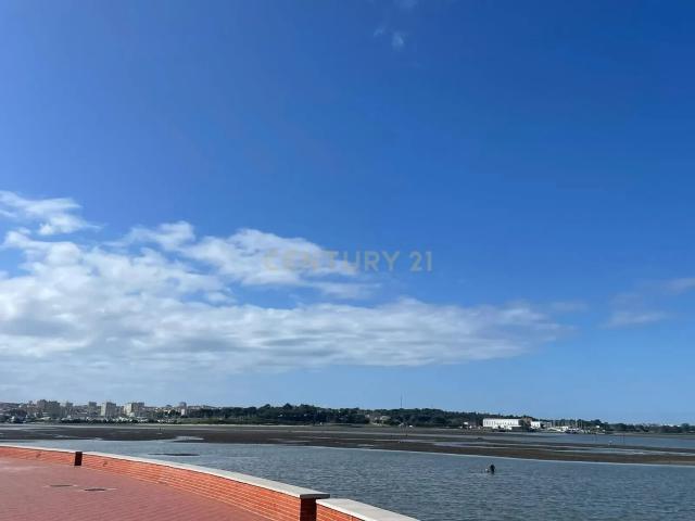 Prédio venda em Quinta do Outeiro, Seixal