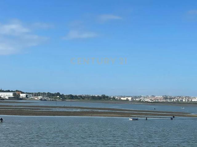 Prédio venda em Seixal, Setúbal
