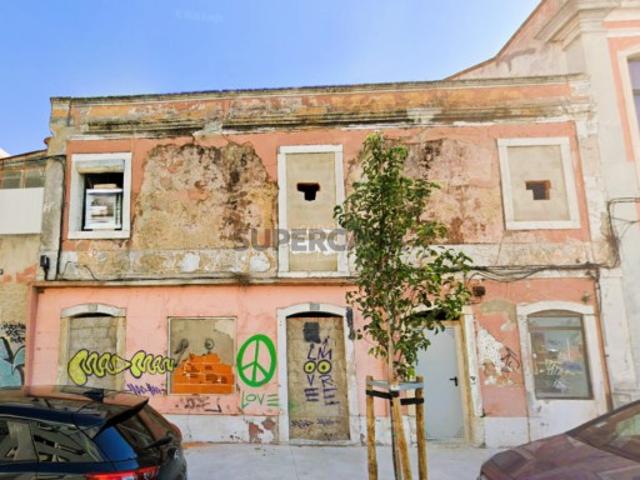 Prédio venda em Bairro Ferroviário, Barreiro