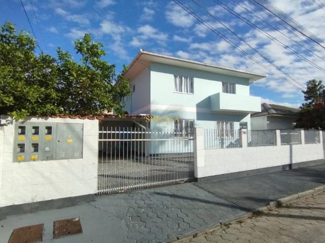 Condominio venda em Carianos, Florianópolis
