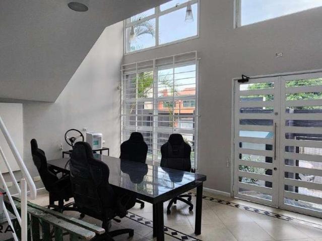 Condominio venda em Região Imediata de São Paulo, Região Metropolitana de São Paulo