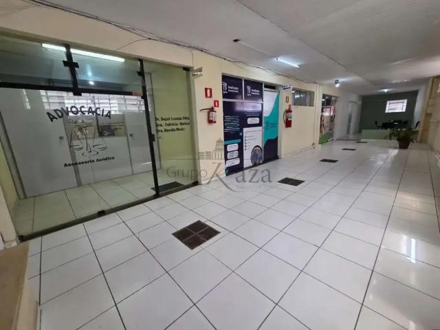 Condominio venda em Região Imediata de São José dos Campos, Região Metropolitana do Vale do Paraíba e Litoral Norte