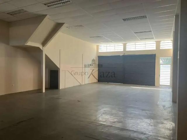 Condominio venda em Região Imediata de São José dos Campos, Região Metropolitana do Vale do Paraíba e Litoral Norte