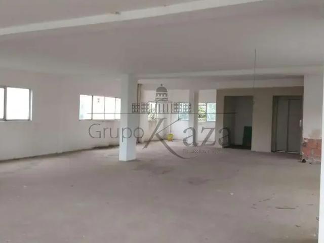 Condominio venda em Região Imediata de São José dos Campos, Região Metropolitana do Vale do Paraíba e Litoral Norte