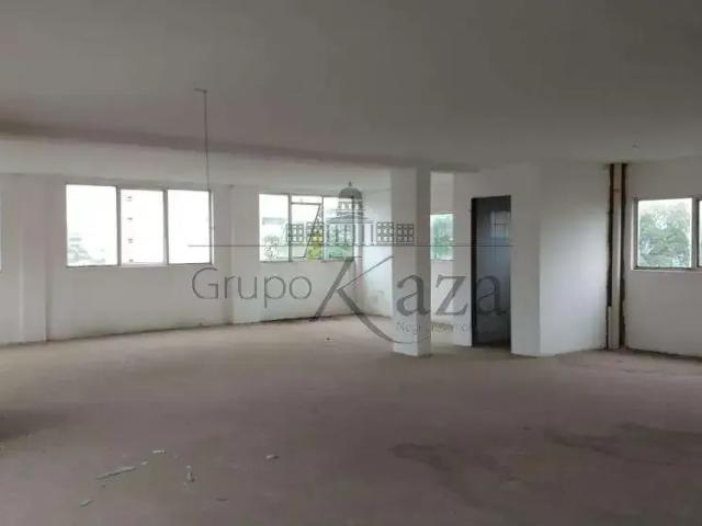 Condominio venda em Região Imediata de São José dos Campos, Região Metropolitana do Vale do Paraíba e Litoral Norte