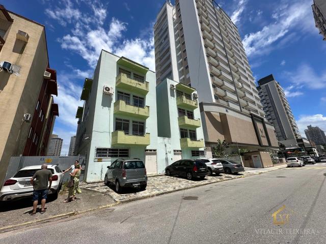 Condominio venda em Kobrasol, São José