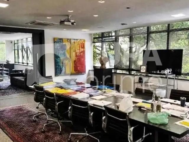 Condominio venda em Cidade Jardim, São Paulo