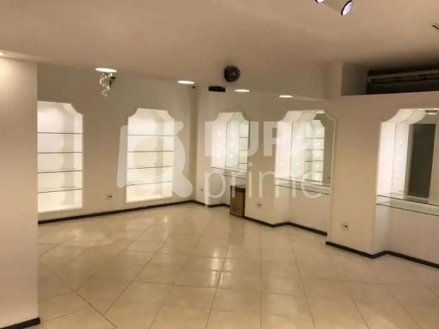 Condominio venda em Região Imediata de São Paulo, Região Metropolitana de São Paulo