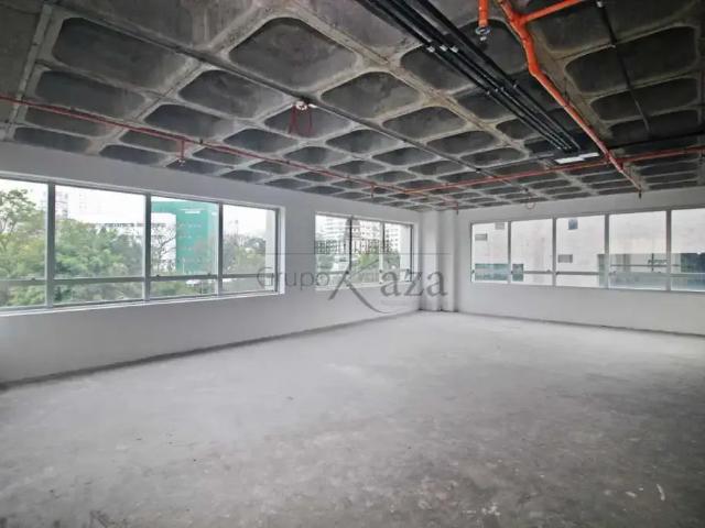 Condominio venda em Região Imediata de São Paulo, Região Metropolitana de São Paulo