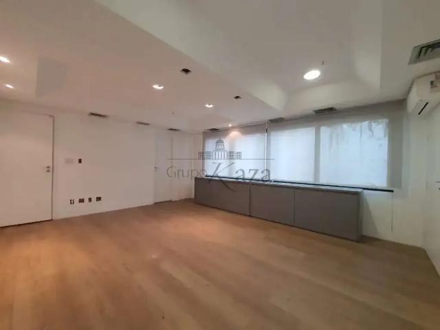Condominio venda em Região Imediata de São Paulo, Região Metropolitana de São Paulo
