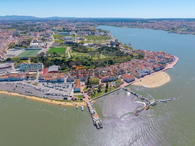 Prédio venda em Seixal, Setúbal