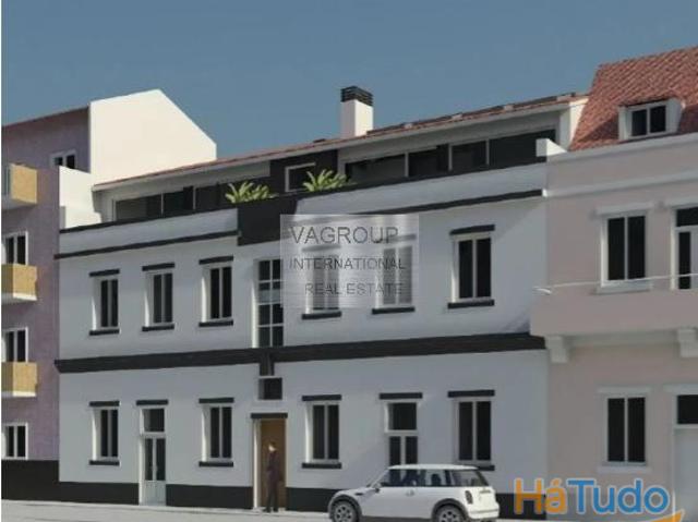Prédio venda em Almada, Setúbal