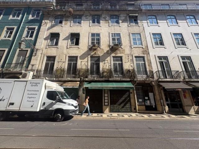 Prédio venda em São Cristóvão e São Lourenço, Lisboa