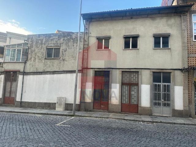Prédio venda em Escudeiros e Penso (Santo Estêvão e São Vicente), Braga