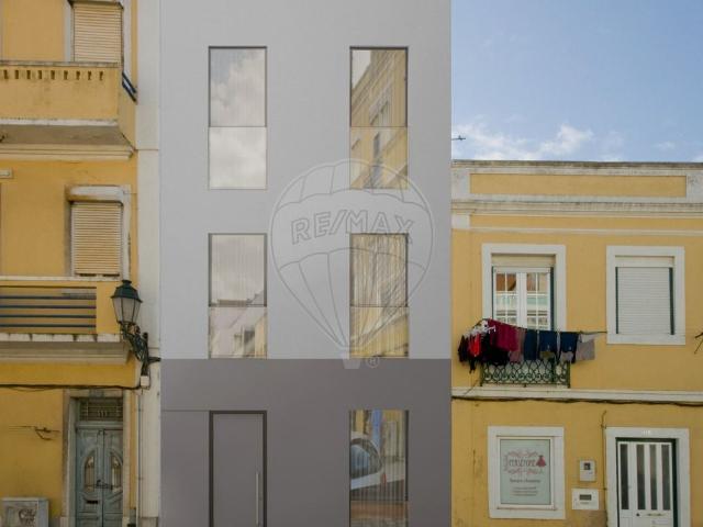 Prédio venda em Seixal, Setúbal
