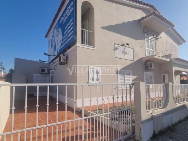 Vivenda venda em Azeitão (São Lourenço e São Simão), Setúbal