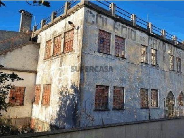 Prédio venda em Nelas