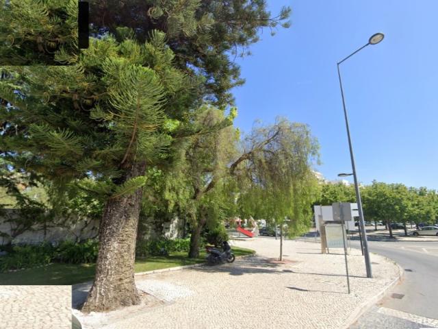 Prédio venda em Grelhal, Setúbal